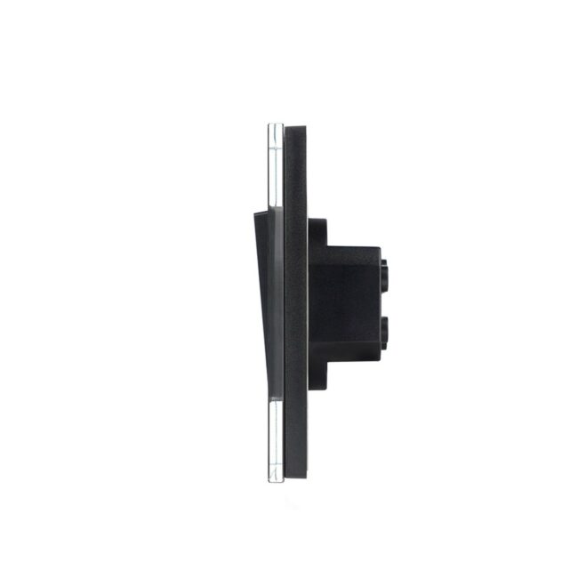 Dimenzije: 86 × 86 × 3.9 mm